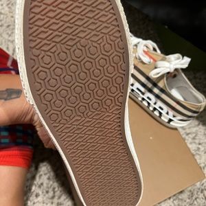 ***Authentic  Burberry tennis shoes